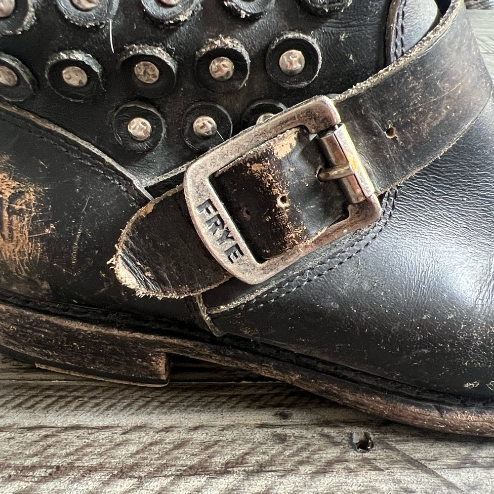 Frye Black Leather Boots with Silver Studs distressed some all over wear size 8 - Picture 5 of 16
